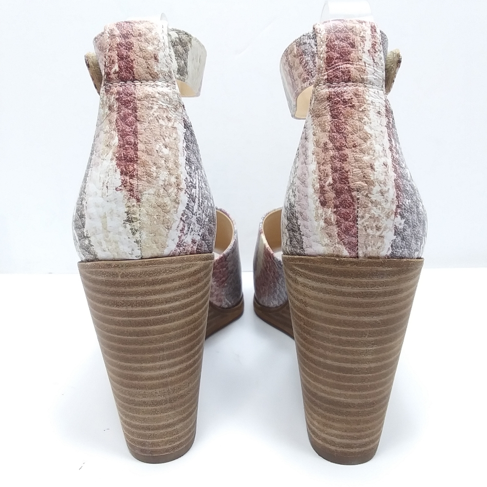 VINCE CAMUTO Deedriana Printed Leather Wooden Wedge Sandals NWOT - Picture 4 of 14
